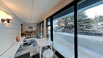 Spacious 2 BR Units at 1849 Condos with FREE Pool, Parking & Wifi