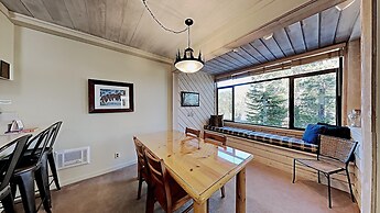 Spacious 2 BR Units at 1849 Condos with FREE Pool, Parking & Wifi