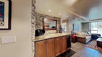 Spacious 2 BR Units at 1849 Condos with FREE Pool, Parking & Wifi