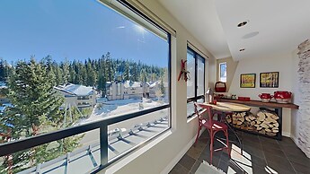 Spacious 2 BR Units at 1849 Condos with FREE Pool, Parking & Wifi