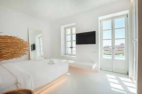 The Ammonite Resort – Adults Only