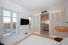 The Ammonite Resort – Adults Only