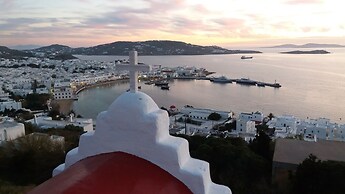 The Ammonite Resort – Adults Only