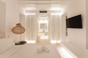 The Ammonite Resort – Adults Only