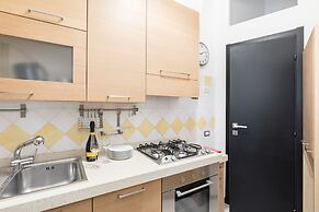 A World Aparts - The Artist's Suite