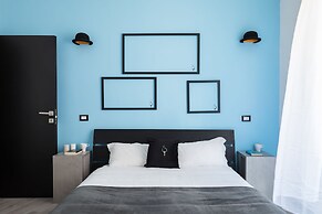 A World Aparts - The Artist's Suite