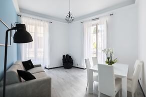 A World Aparts - The Artist's Suite