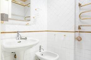 Piazza del Popolo Suite