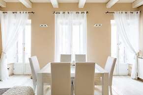 Piazza del Popolo Suite