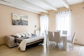 Piazza del Popolo Suite