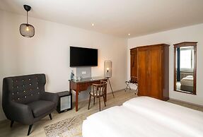 Arthotel ANA Liberty, Trademark Collection by Wyndham