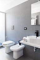 A World Aparts - 32 Modena