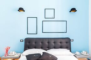 A World Aparts - 32 Modena