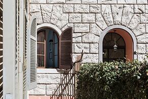 A World Aparts - 40 Sforza