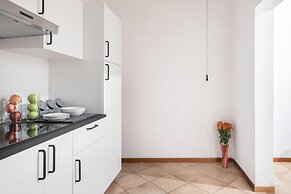 A World Aparts - 40 Sforza