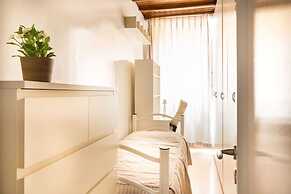 Via Laurina 40 Apartment