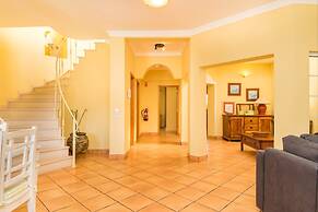 Akivillas Vale do Lobo Infinity