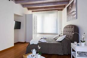 A World Apart - Trevi Apartments