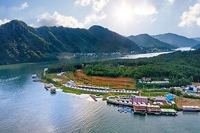 Poseidon Caravan - Campsite