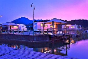 Poseidon Caravan - Campsite