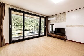 Yeoninsan Hot Spring Resort