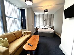 Central Cove Guesthouse