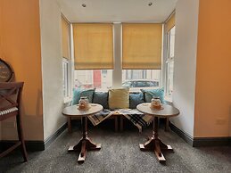 Central Cove Guesthouse