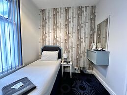 Central Cove Guesthouse