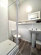 Central Cove Guesthouse