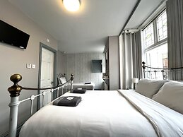 Central Cove Guesthouse