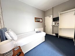 Central Cove Guesthouse