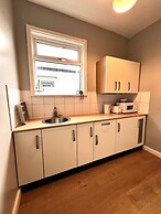 Central Cove Guesthouse