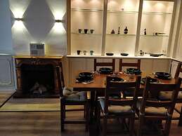 AVI City Burgplatz Apartments