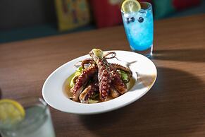 Atana Stay Al Ashkarah