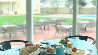 Atana Stay Al Ashkarah