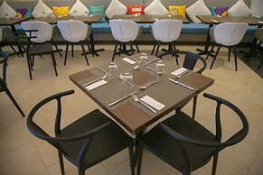 Atana Stay Al Ashkarah