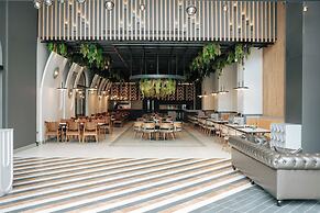 Empula Hotel & Residences