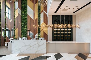 Empula Hotel & Residences