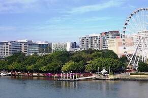 Fortitude Valley 2bed Parking Pool Showground Qfv010