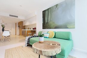 SKY Heart of BNE City 2bed APT Pool& Gym Qbn222-18