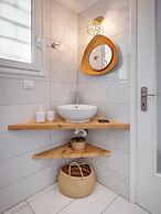 Seaside Secret by BluPine