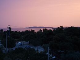 Seaside Secret by BluPine