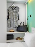 Seaside Secret by BluPine