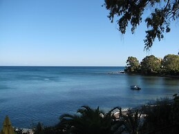 Grekis hotel & Apartments