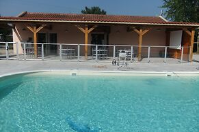 Camping La Croix Badeau - Mobilehomes
