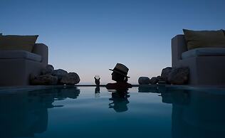 Art Villa Exogonia Santorini