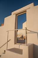 Art Villa Exogonia Santorini