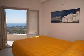 Art Villa Exogonia Santorini