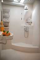 Art Villa Exogonia Santorini