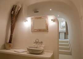 Art Villa Exogonia Santorini